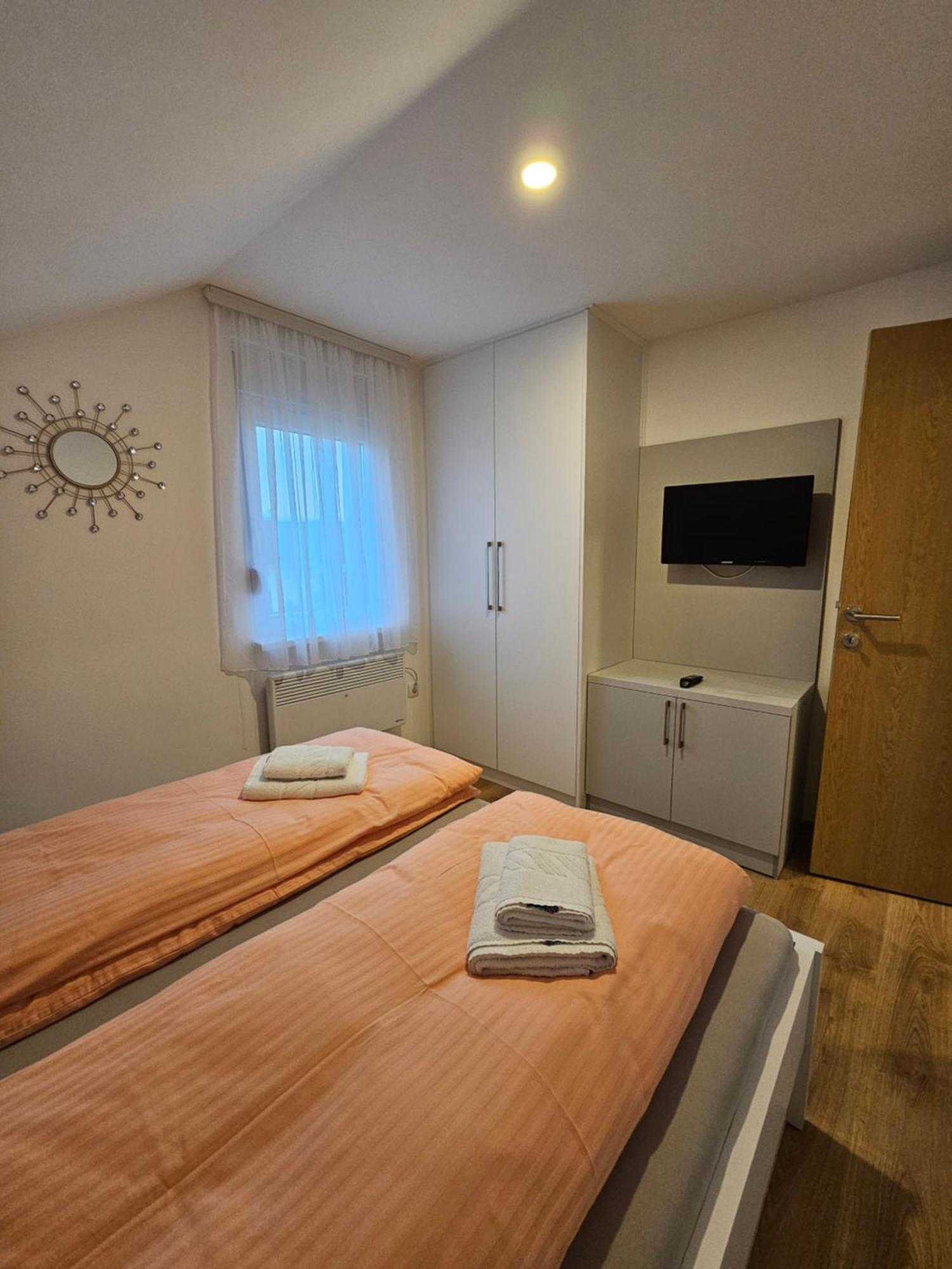 Apartmani Lotus Vrdnik Extérieur photo